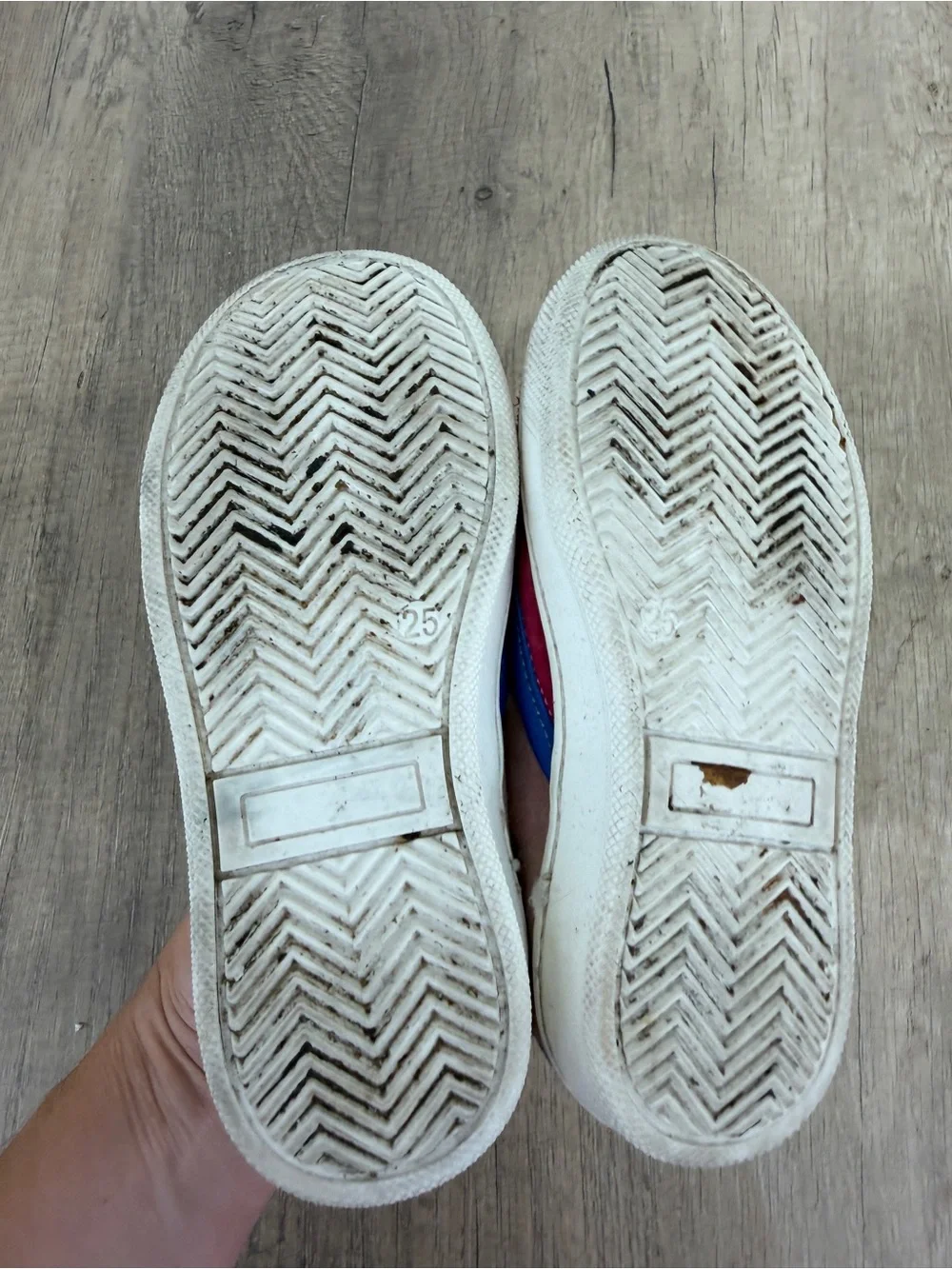Fendi Kids Magenta & Light Pink Suede Slip-On Sneakers with Blue Trim